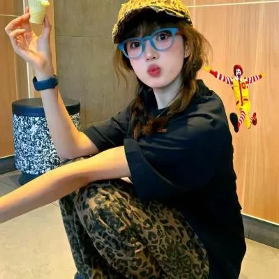 催泪励志晨间剧《一半，蓝色》永野芽郁：左耳失聪的少女与天才发明家的跨越半生羁绊