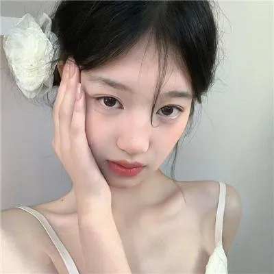 【暗黑复仇】《亲切的金子》李英爱绝美复仇：韩国复仇三部曲终章，天使面孔下的致命蛇蝎杀机