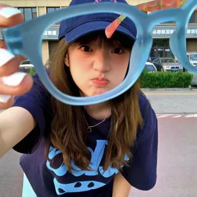 【高分生活剧】《西瓜》小林聪美超清在线：四个不同性格的女人在合租屋里的清凉夏日，豆瓣9.3治愈神作